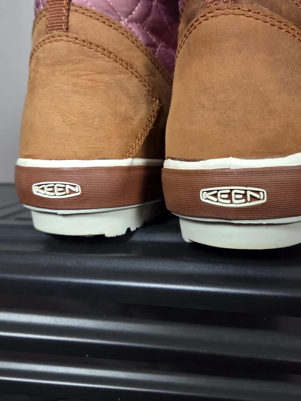KEEN Elsa Leather Duck Boots Blush Pink Brown Waterproof Ankle Quilted Women's 9